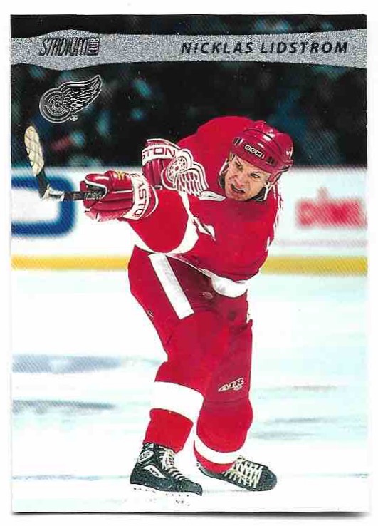 NICKLAS LIDSTROM 01-02 Topps Stadium Club